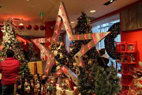 Lee Display's Christmas 2016 with Macy's - Visual Merchandising photo gallery