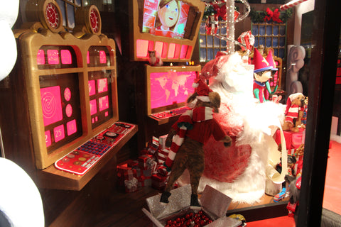 Lee Display's Christmas 2016 with Macy's - Visual Merchandising photo gallery