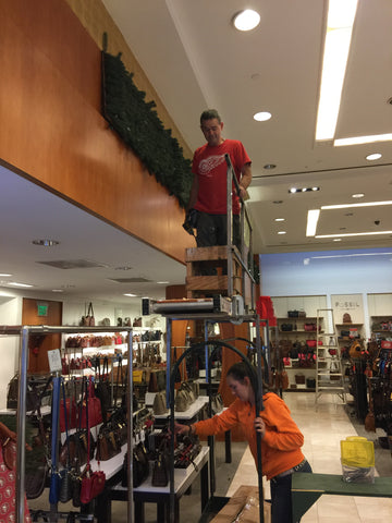 Lee Display's Christmas 2016 with Macy's - Visual Merchandising photo gallery