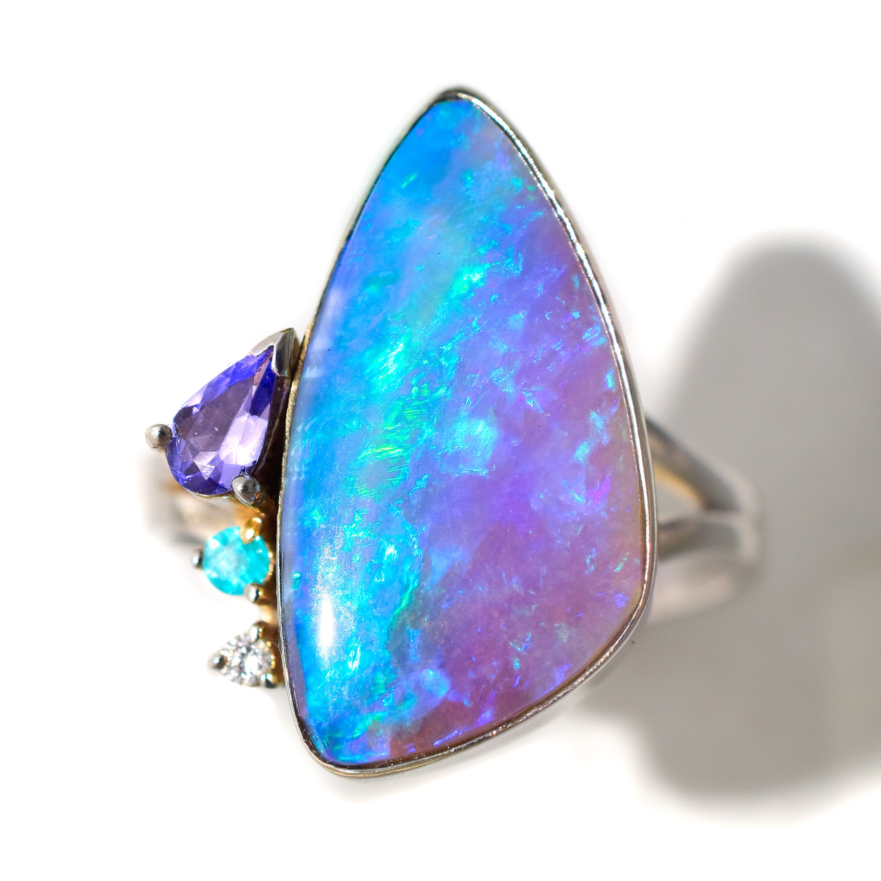 Flashy Opal Light Purple Rhinestones – The Blinging Bluebird