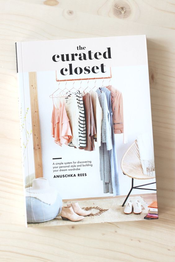 The curated closet book by Anuschka Rees