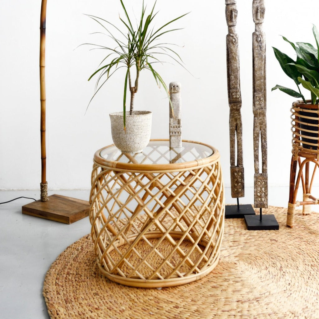 rattan lamp table