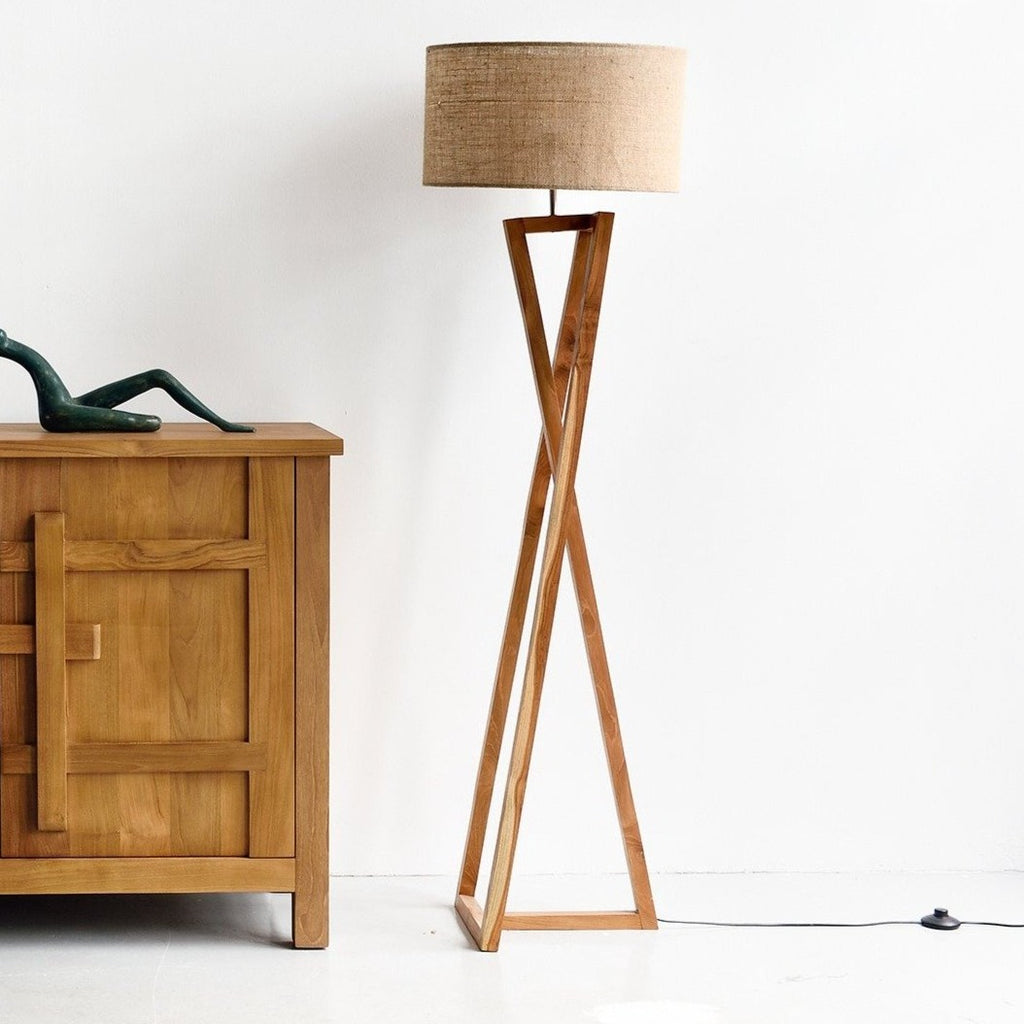 tripod wood lamp