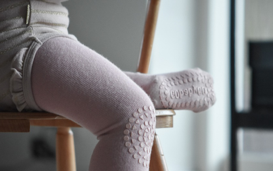 GoBabyGo dusty rose crawling tights in cotton 