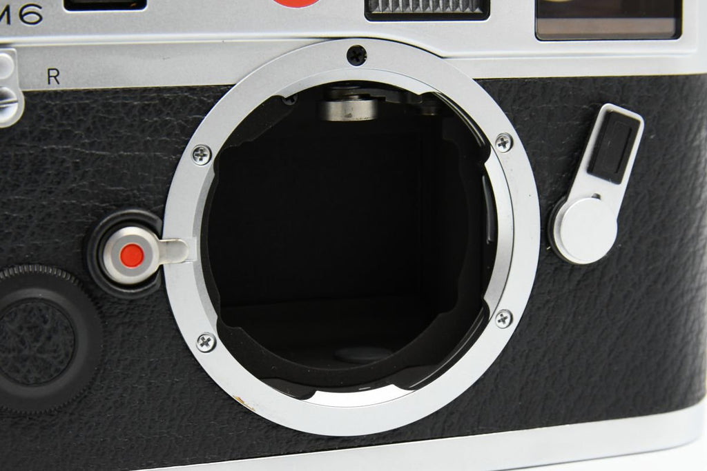 Leica M6 Silver SN: 2005404