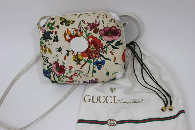 Vintage Gucci Floral Canvas White Leather Cross Body Shoulder Bag Purs –  Basha Gold