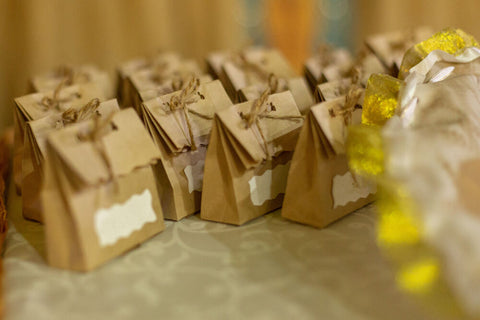 Small gift bags for guests