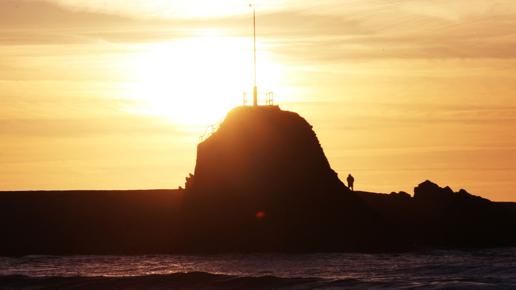 Barrel Rock Bude Sunset