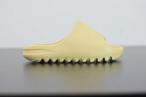 YEEZY SLIDE INFANT. YEEZY SLIDE INFANT .BONE .. Adidas