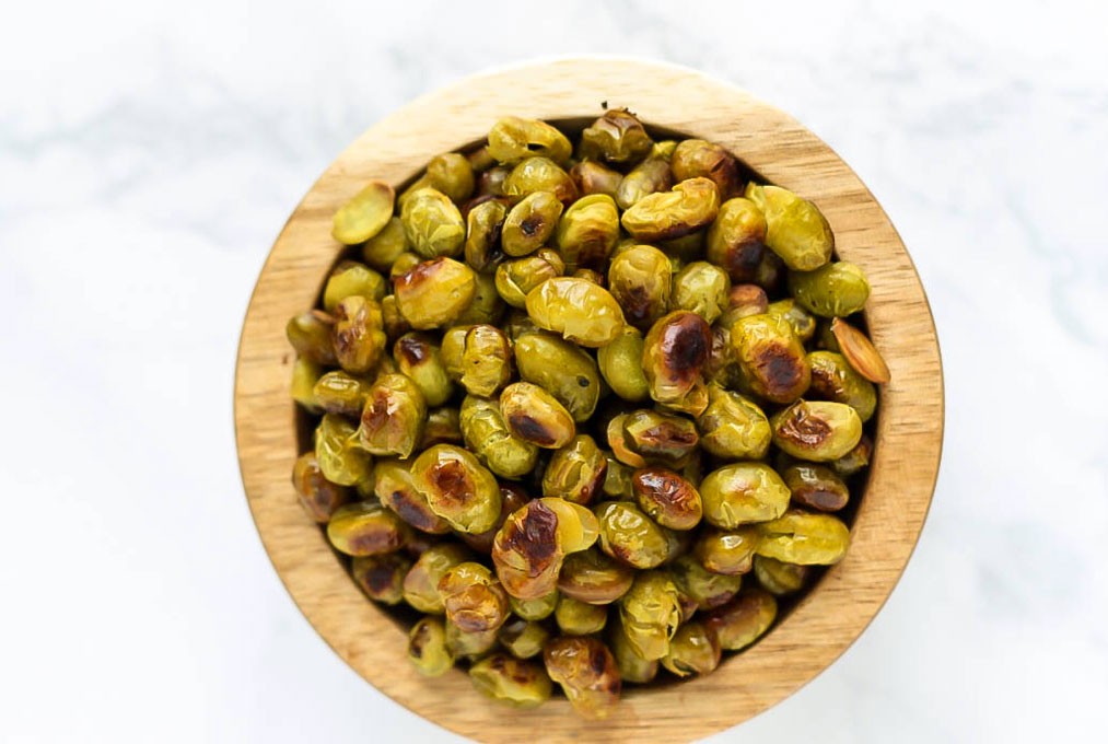 High-protein snacks: edamame