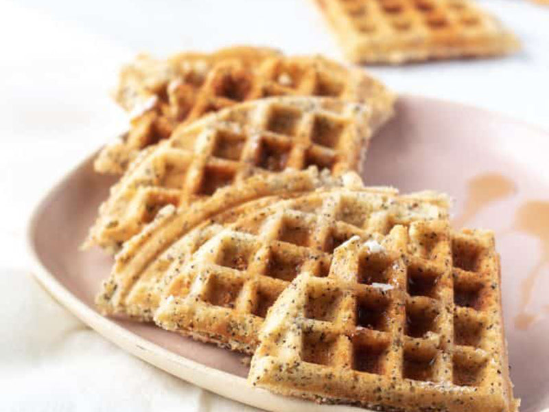 Keto breakfast no eggs - keto waffles