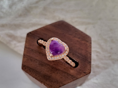 Purple Sugilite heart-shaped rose gold ring