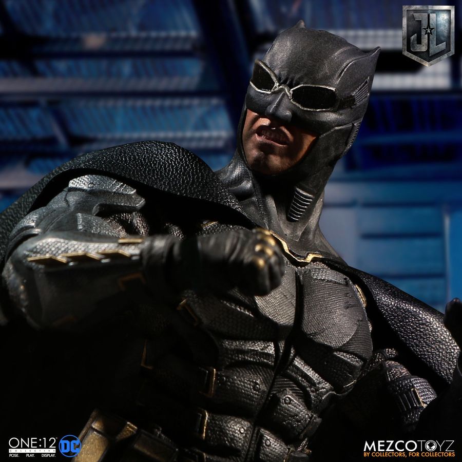 DC Mezco Justice League Batman Tactical Suit One:12 Scale Action Figur -  The Little Toy Company