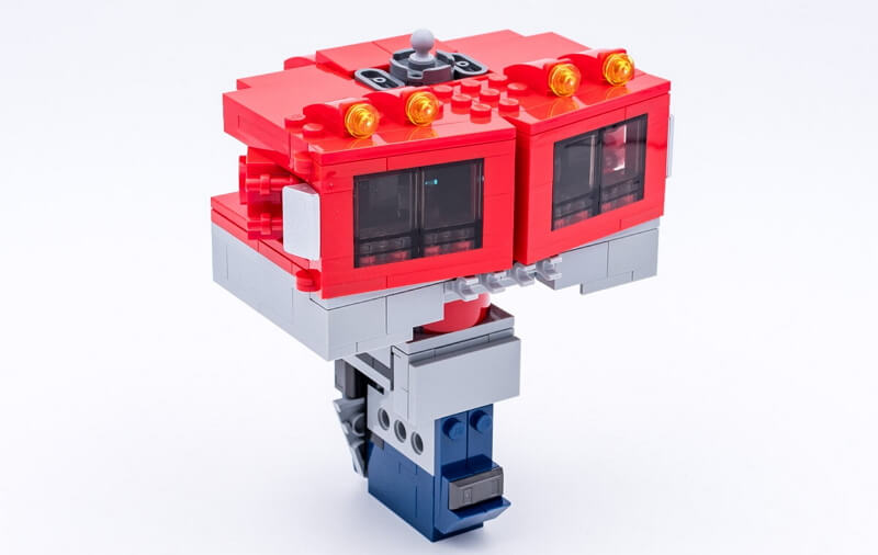 review LEGO 10302 Optimus Prime
