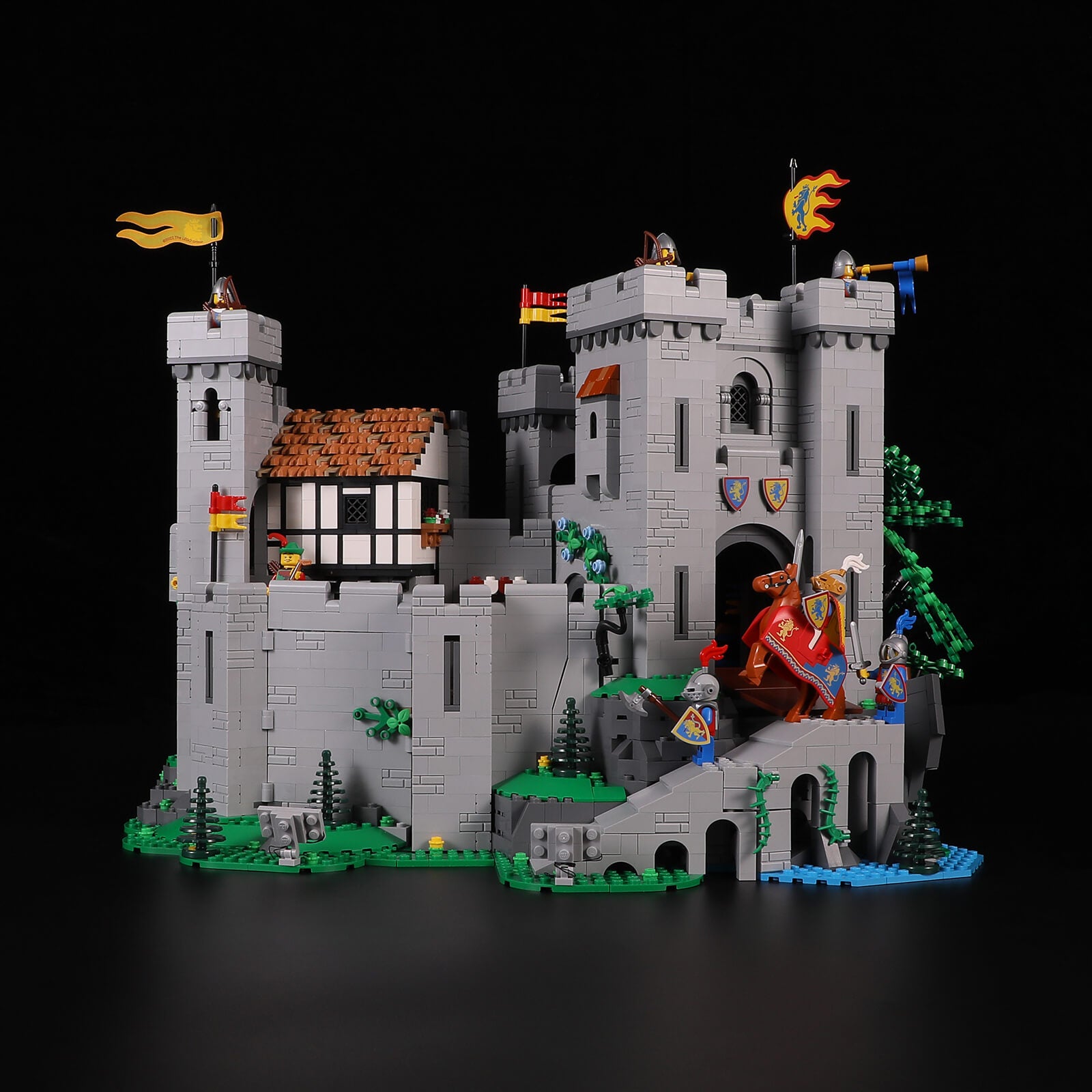 Le château des Chevaliers du Lion (10305) - Toys Puissance 3