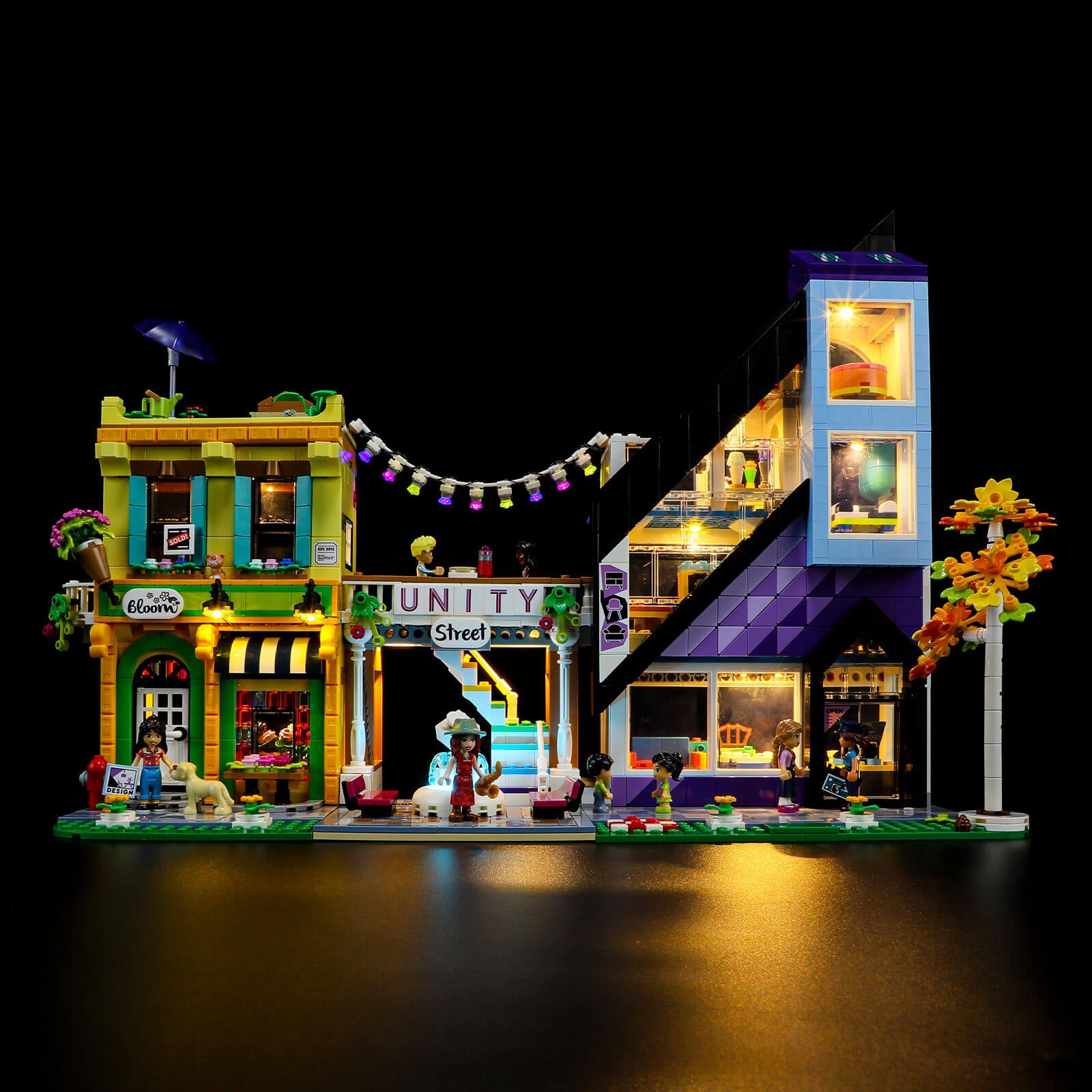 LEGO Friends 41732 Les Boutiques de Fleurs et de Décoration, Jouet avec  Appartement et Magasins, Maquette à Construire et Personnaliser, et 9  Personnages, Cadeau pour Enfants 12 Ans à Noël : 