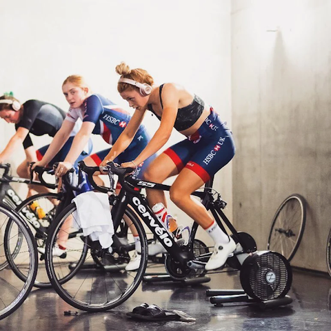 Ellie Dickinson and others training