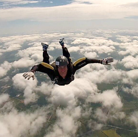 Rob Bugden parachuting