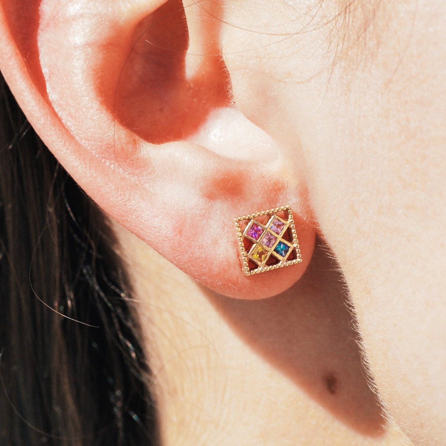 SV multicolored sapphire stud earrings | staronegypt.com.eg