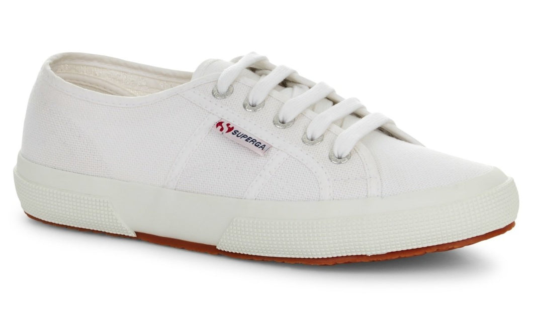 white canvas tennis shoes