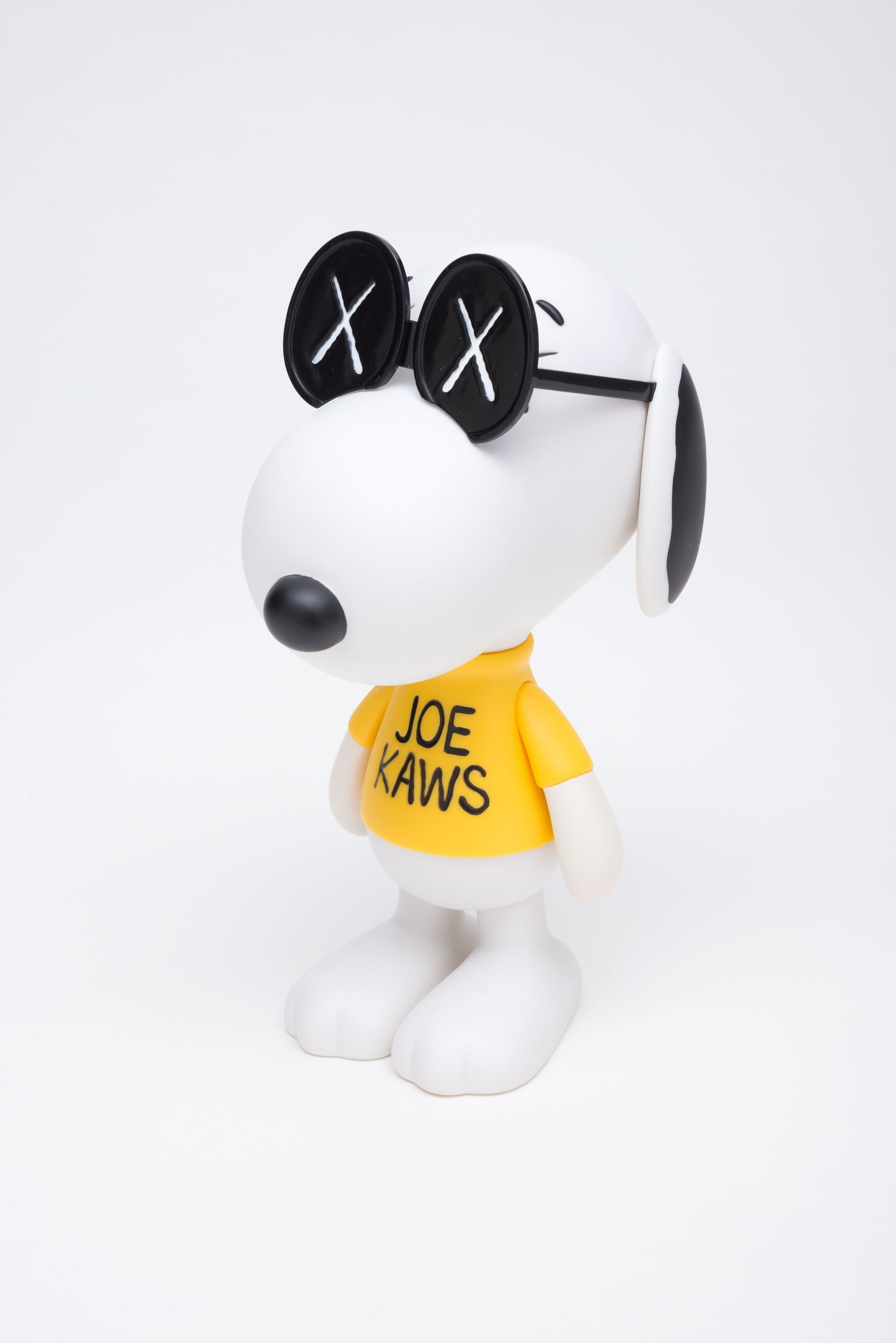 Joe Kaws Snoopy Gallery Candybar