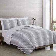 Reversible Paisley Striped Bedspread. King Size Quilt with 2 Shams. 3-Piece Reversible All Season Quilt Set. Grey Quilt Coverlet Bed Set. Kadi Collection.