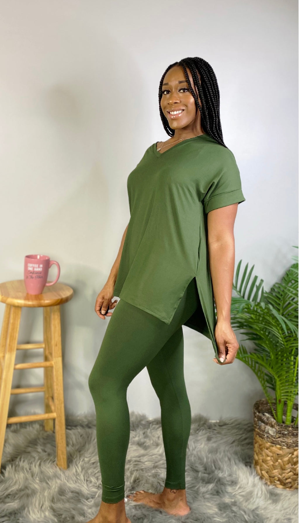 Styling army green leggings by request! Up on my storefront now! #Gre