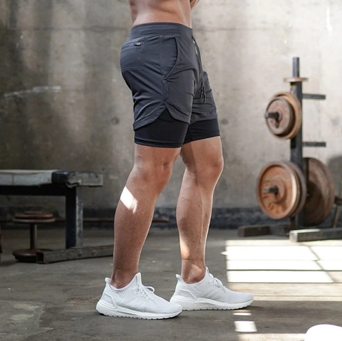 Gym shorts med Compression under tights i svart farge med svart tights