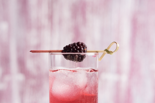 Blackberry Fizz Memorial Day Drink Recipe