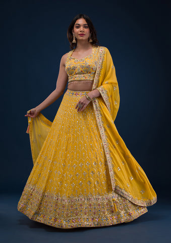 Peach Heavy Designer Mirror Work Lehenga Choli - Indian Heavy Anarkali Lehenga  Gowns Sharara Sarees Pakistani Dresses in USA/UK/Canada/UAE - IndiaBoulevard