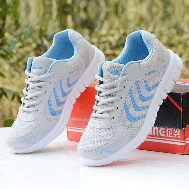 fashion tennis shoes