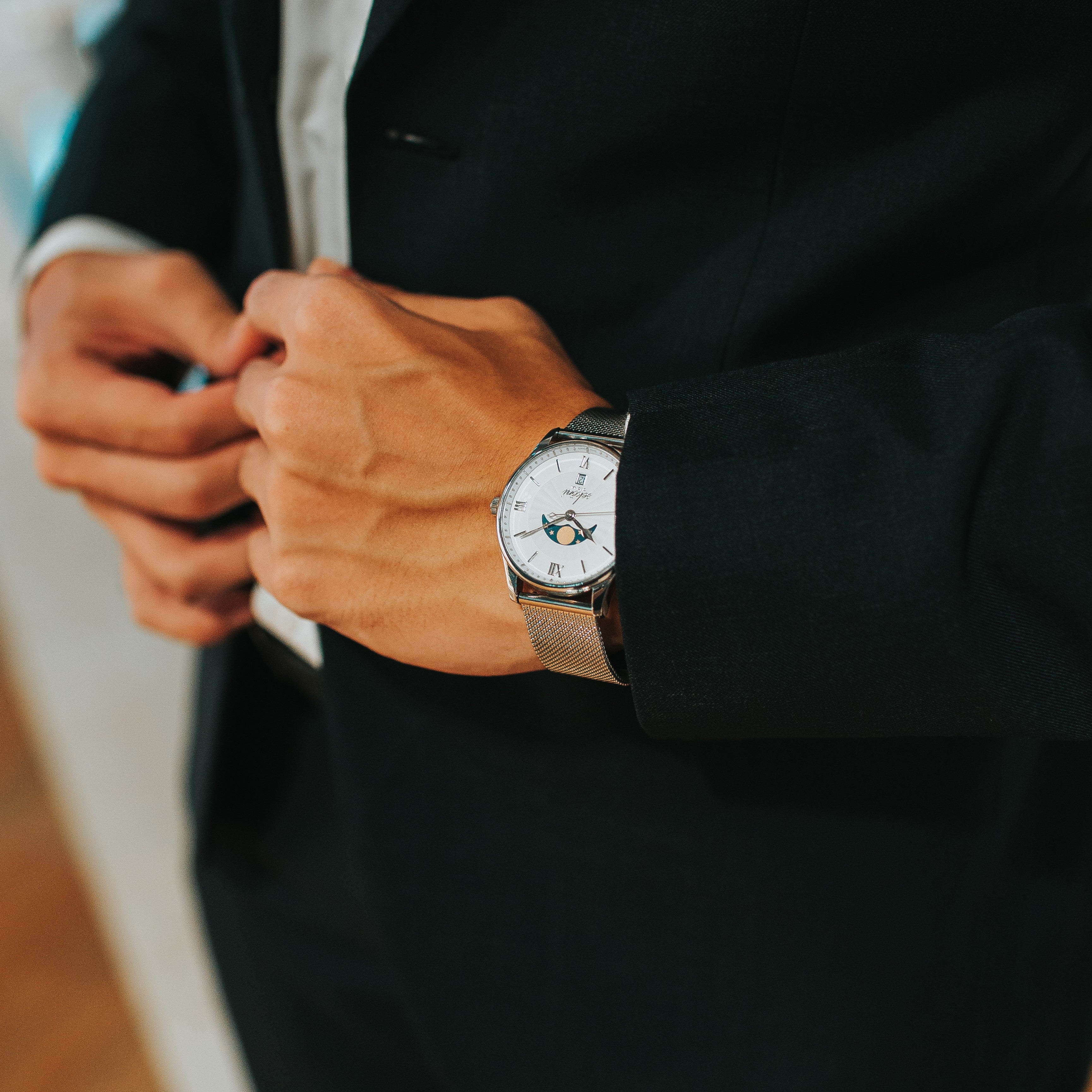 Gentlemen's Guide to Matching Your Watch with Your Suit – Sekoni Original