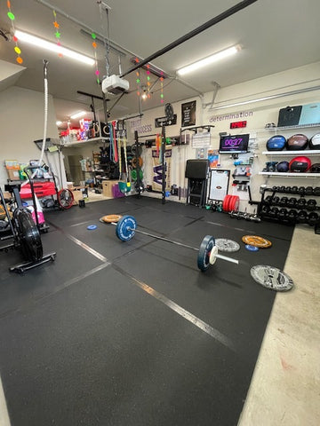 Fringe Sport Garage Gym Feature