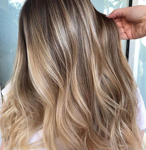 Refresh Your Hair With Dirty Blonde Hair To Welcome New Year