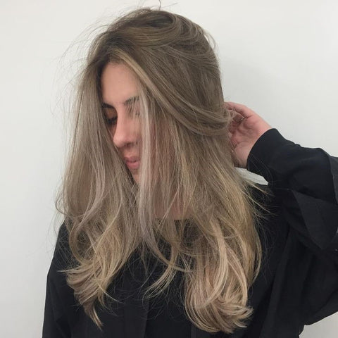 Refresh Your Hair With Dirty Blonde Hair To Welcome New Year