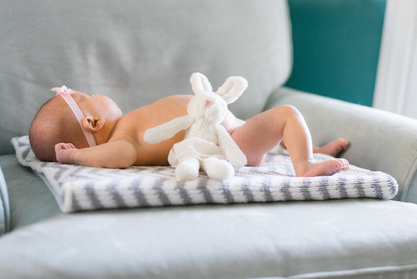 Advantages of using cloth diapers on baby sensitive skin