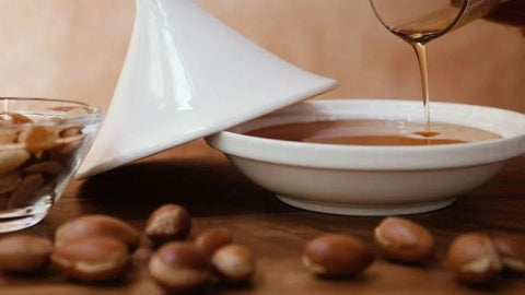 WHY ARGAN OIL IS GOOD FOR YOUR HAIR?