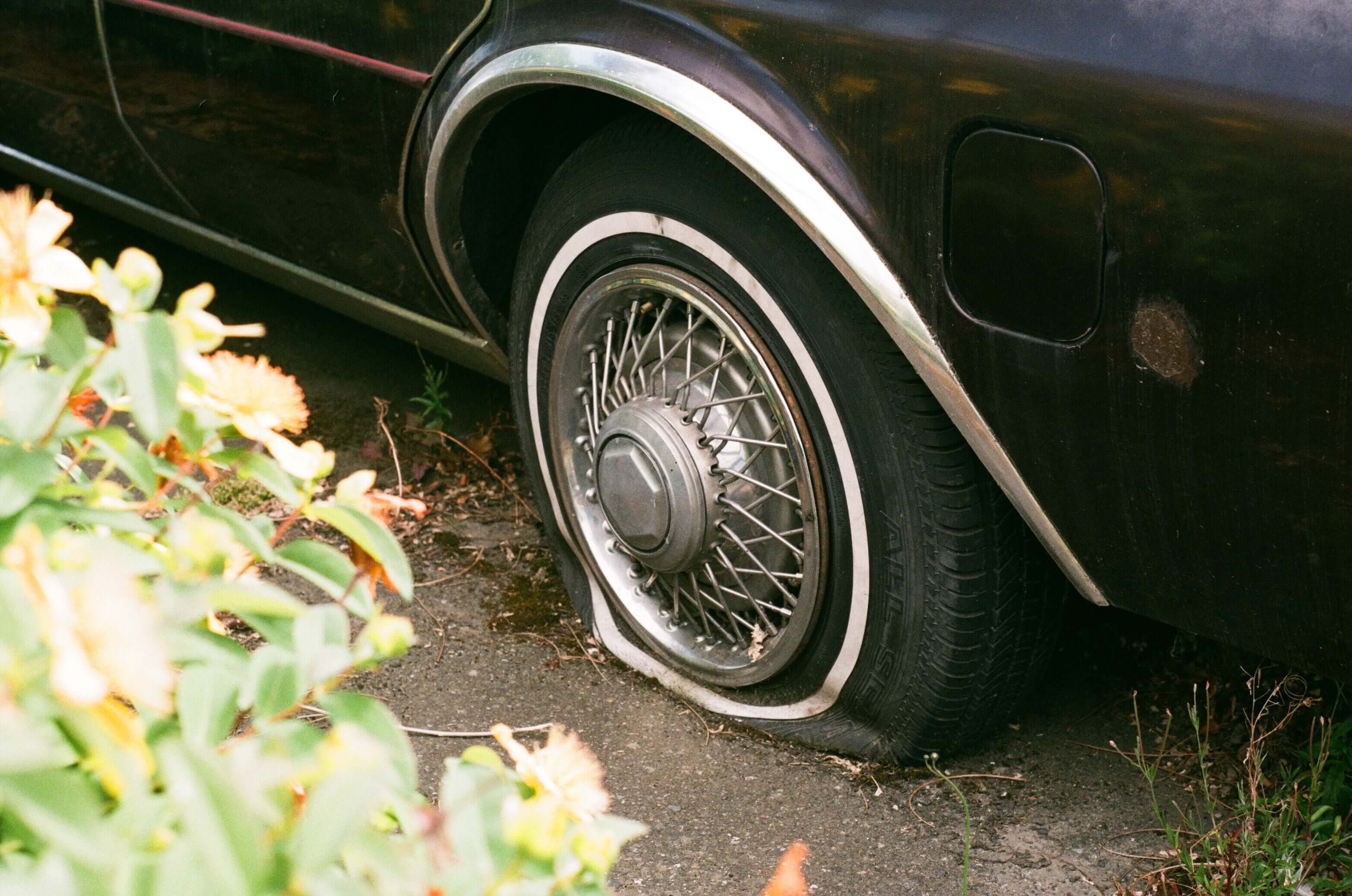 Car tire pressure detection