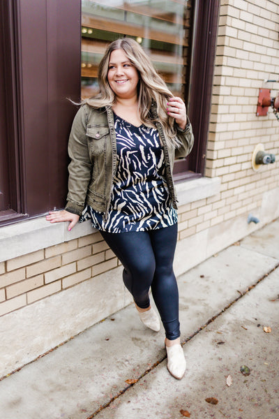 How To Style Plus Size Faux Leather Leggings, & Giveaway
