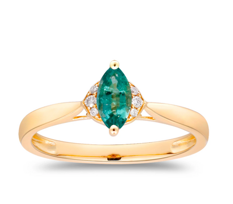 A marquise cut ring 