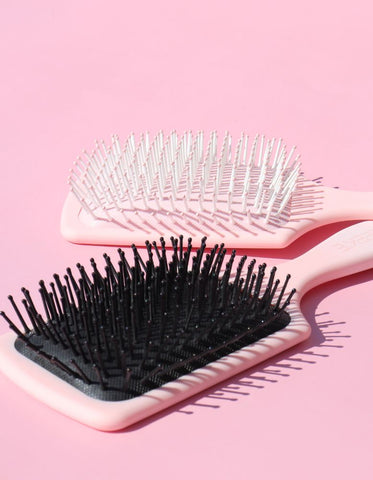 Sleek'e Less Tangles Paddle Brush