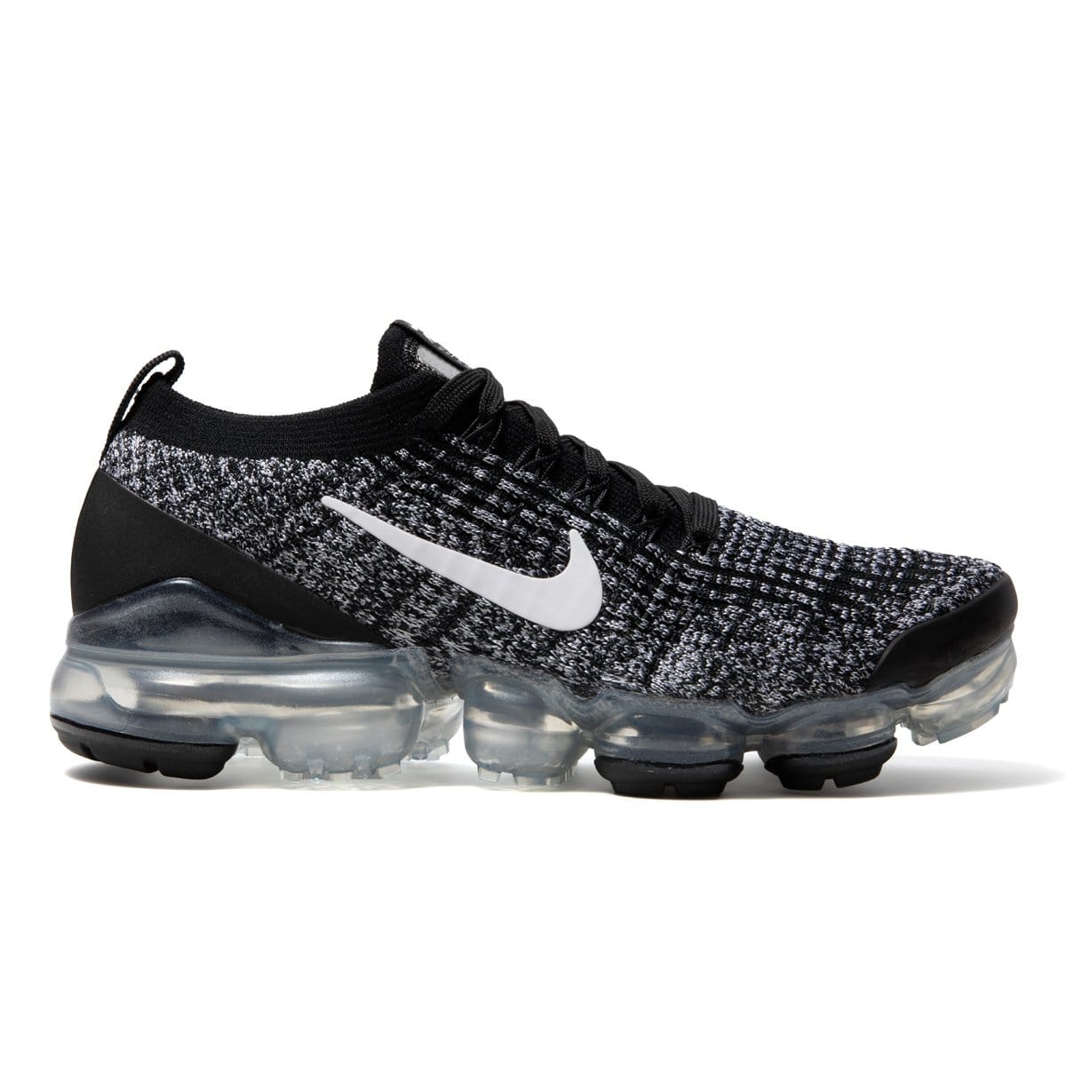 black and white vapormax womens