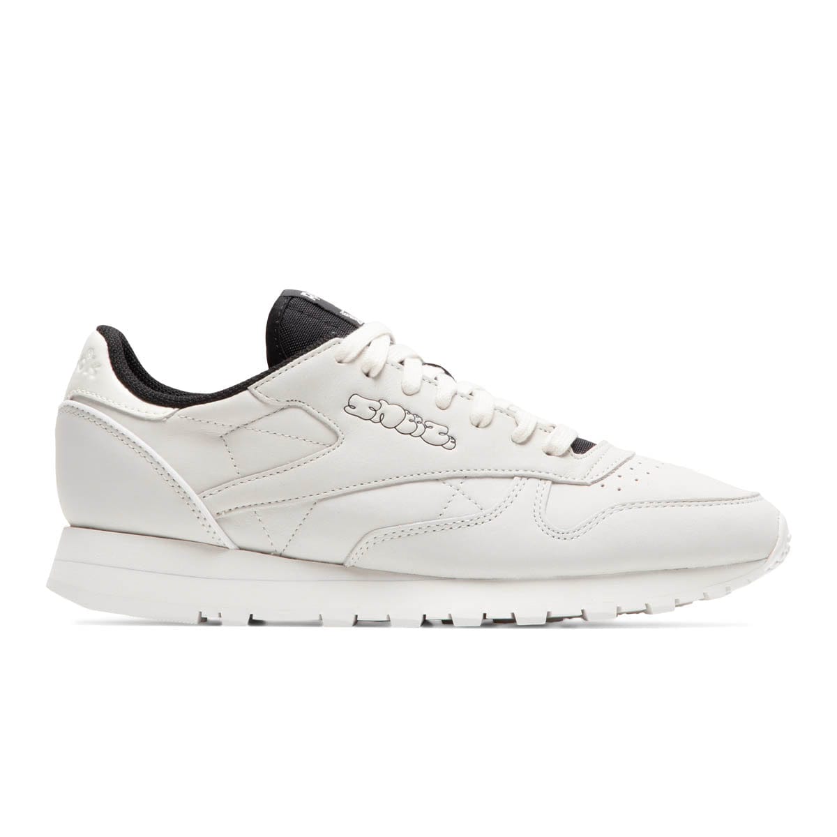 CLASSIC LEATHER WHITE/CHALK/CORE BLACK Bodega