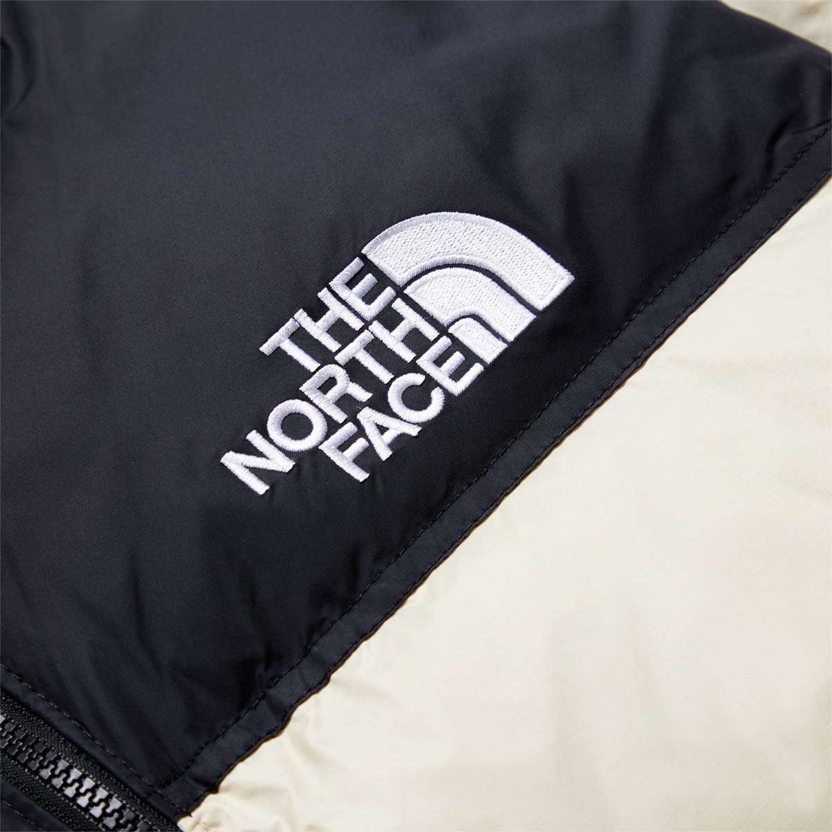 MEN'S '96 RETRO NUPTSE JACKET GRAVEL | Bodega – Bodega Store