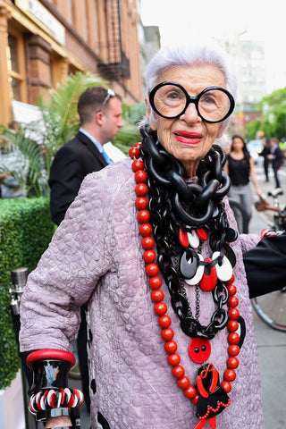 Iris Apfel superposición de collares