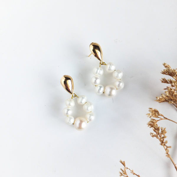 Bridal bloom - Classic Fresh Water Pearls 18K gold plated teardrop post