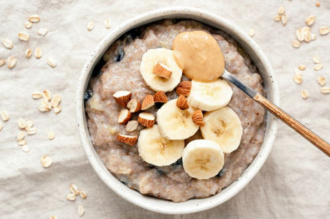oatmeal with almonds, banana and peanut butter