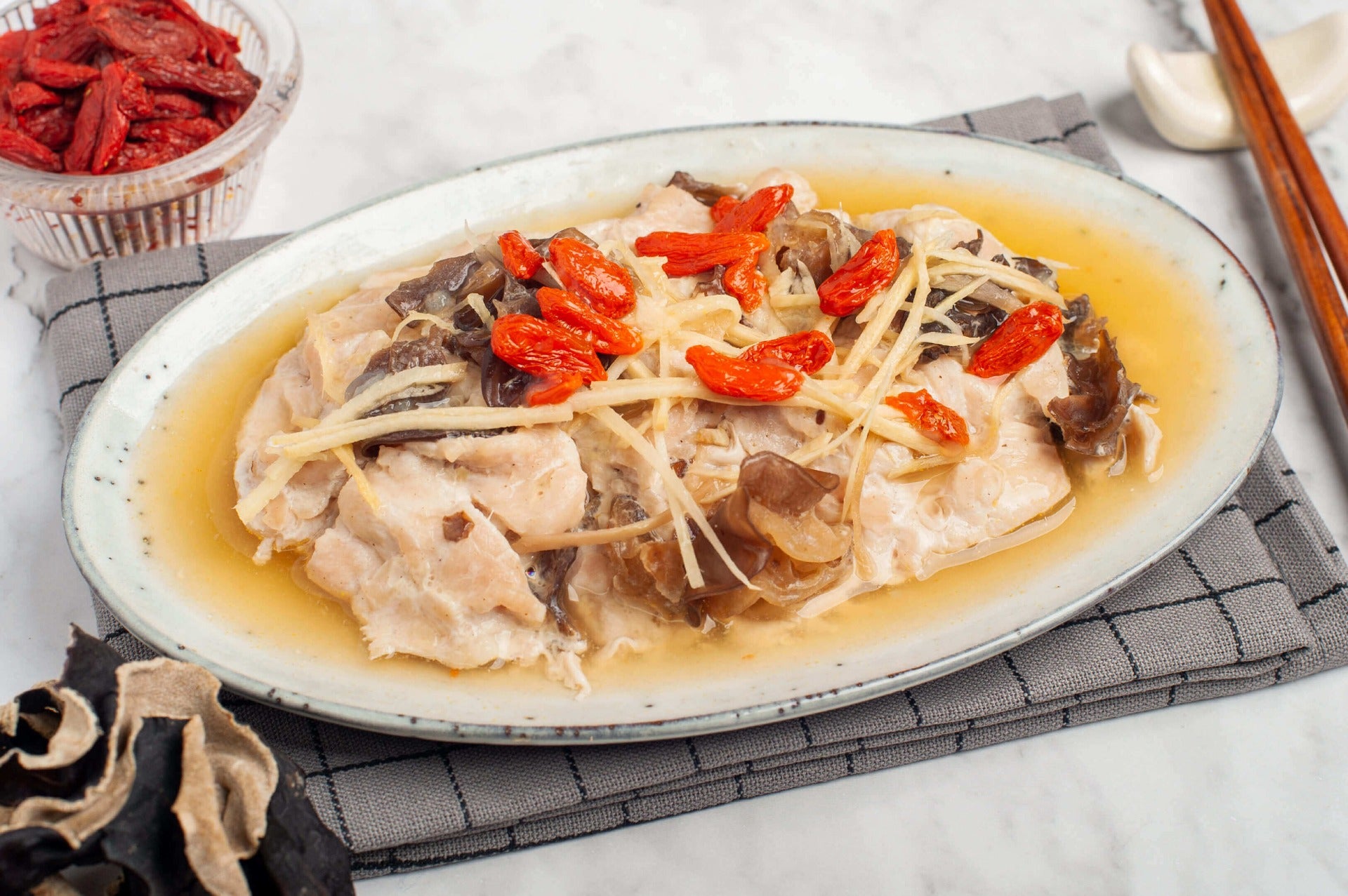 Steam Pork with Black Fungus and Ginger