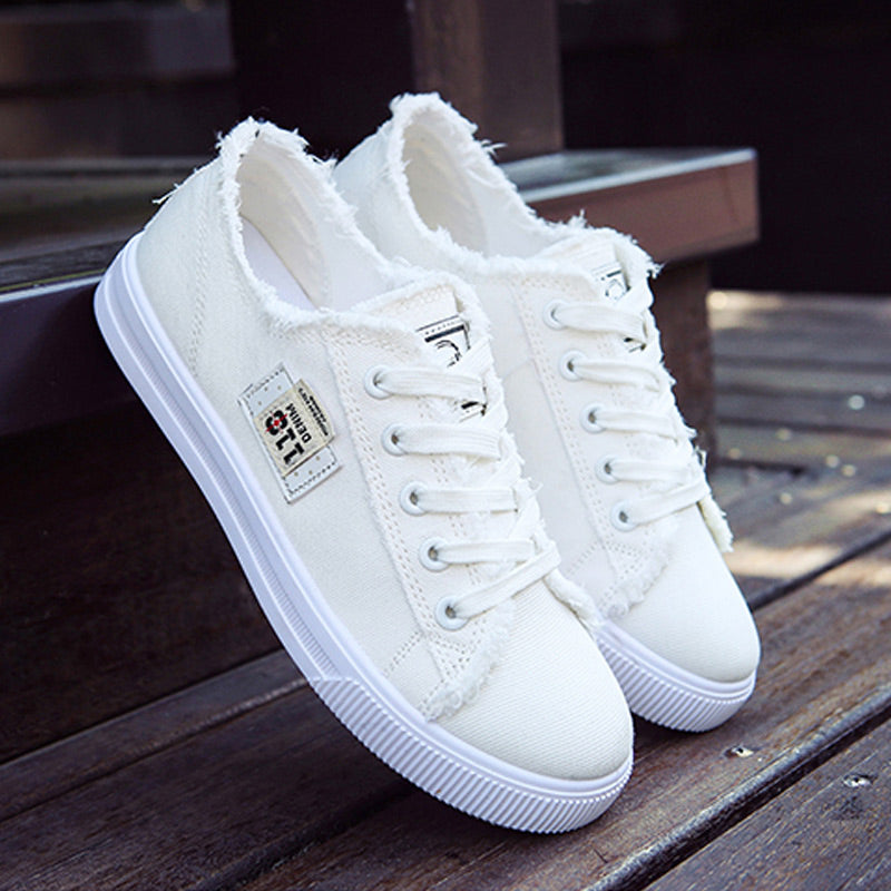 trendy white womens sneakers