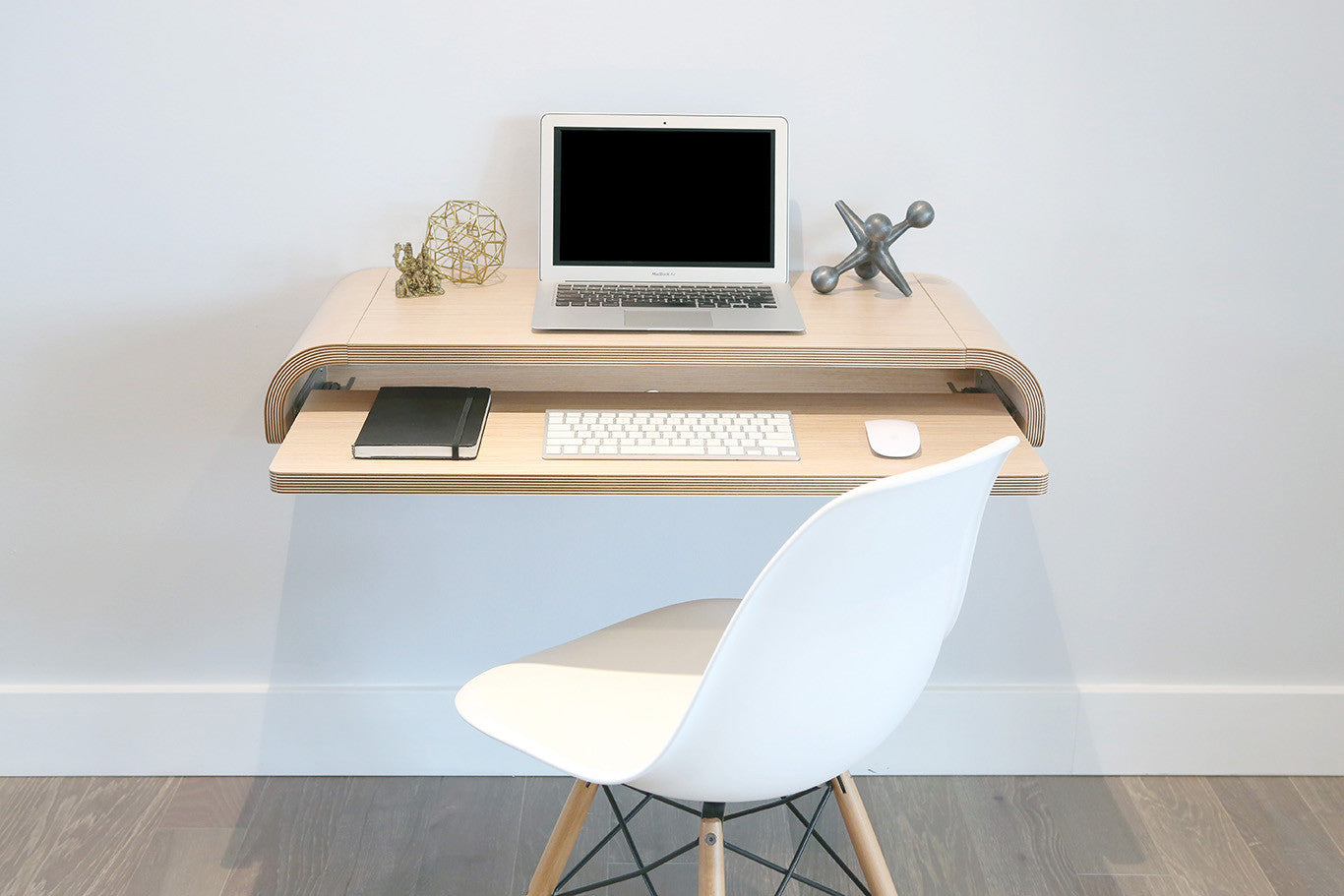 1 Minimal Wall Desk Large Rift Oak By Dario Antonioni